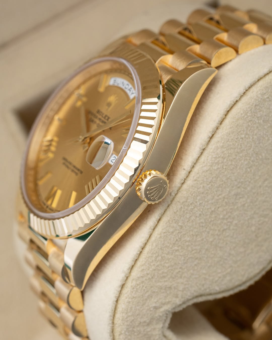 Rolex Day-Date 40MM 228238 18k gold watch
